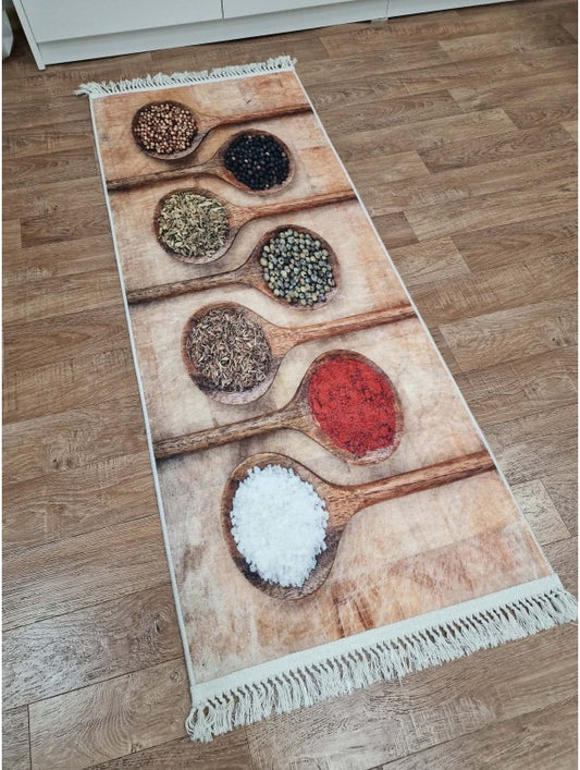Кухненски килим с лъжици и подправки