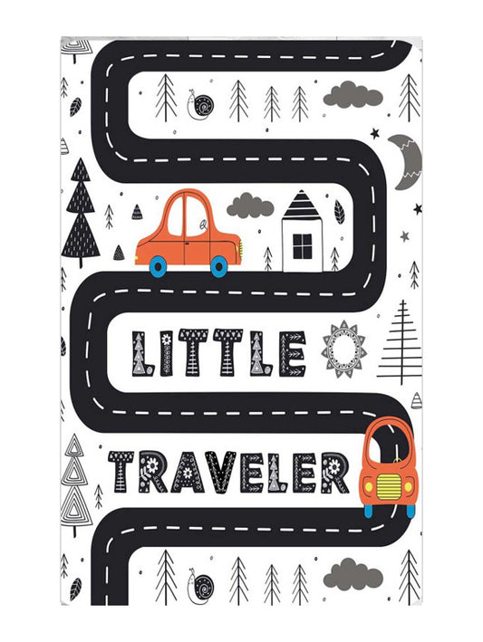 Детски килим с бяла основа, път и коли - Little Traveler
