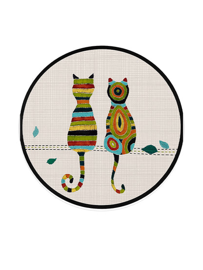Килим в кръгла форма - КОТКИ